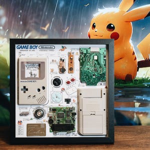 Disassembled Gameboy With Frame, Disassemble Art, Gameboy Teardown, Frame Wall Art, Wall Decor, 1st Gameboy, GameBoy Disassmbly, Game Decor