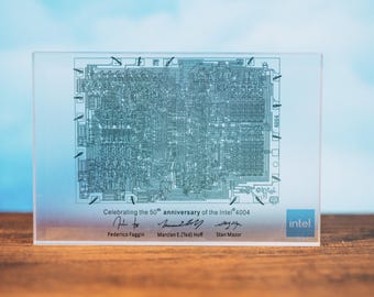 Intel 4004 CPU Resin Art, 50th Anniversary Tech Decor, Vintage Computer Chip Display, Digital Collectible, Gift for Him,