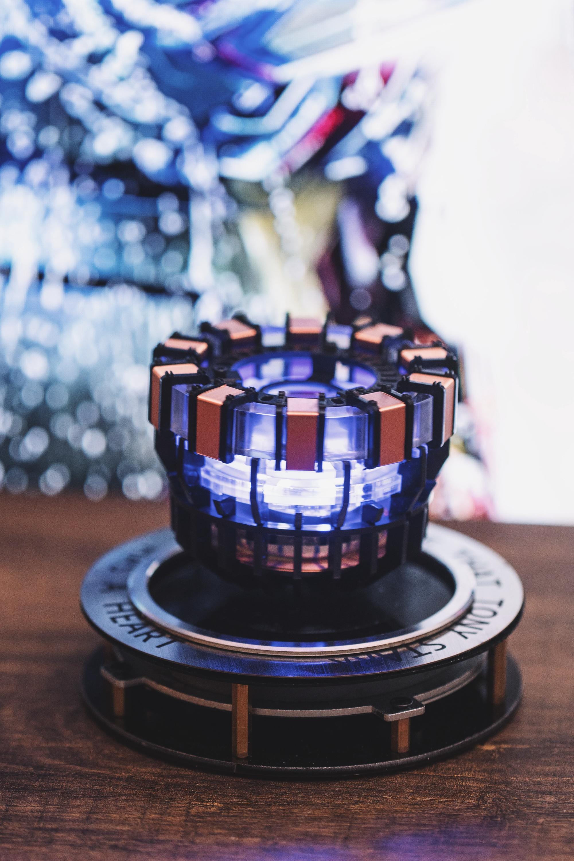 Noyau d'Iron Man, Tony Stark has a heart, réacteur à arc, lampe LED flottante, Marvel, décoration de bureau, décoration de jeu, objet de collection Marvel, cadeau geek,