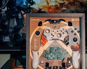 xbox  未開封 Disassembled Xbox Titanfall Frame Art, Limited Edition