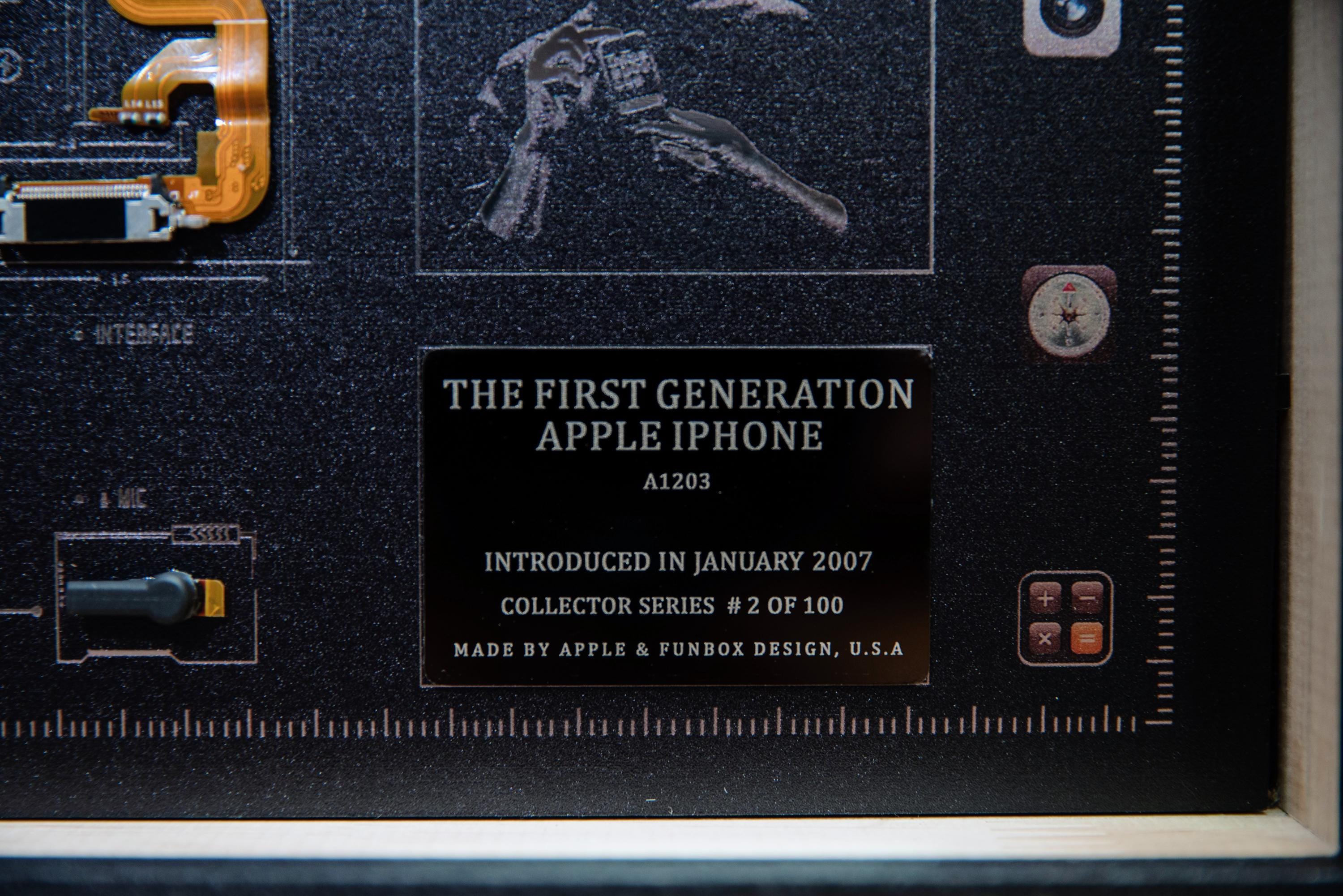 コレクターズシリーズ iPhone 1 分解アート（フレーム付き）、分解