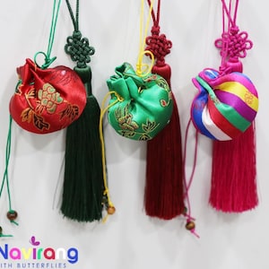 Saekdong / Yangdan Silk  Traditional Korean Fortune Bag, Lucky Pouch -  Hanbok Accessory, Gift pouch, Dohl Table Decor 돌잔치 복주머니