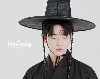 Foldable Gat with Beads String / Korean Traditional Hat – Lightweight Wire Frame, Cosplay K-Pop Boys