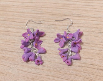 Polymer clay lilac earrings. Handmade jewelry. Polymer clay flower earrings, ersonalized earrings. Polymer clay lilac earrings.