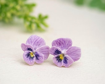 Polymer Clay Violet Earrings: Handmade Purple Flower Jewelry.  Purple earrings. Colorful jewelry. personalized earrings