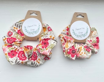 Blumen Print Scrunchies