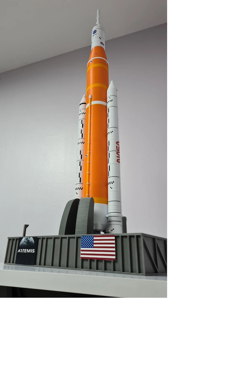 New! Nasa SLS Artemis 1 on Launch Pad Kit Model 680mm 1:144 Scale - Etsy