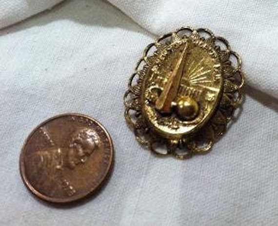 1939 New York World's Fair Brass Tie Tack Lapel Pin 1939 New York World's Fair Brass Tie Tack Lapel Pin