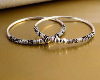 Silver Plated Oxidized Bali Tribal Ornate Bangle Stacking Bracelet, Artisan Crafted Bangle