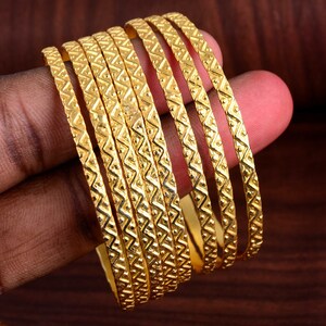 Set of 8 Bangles, Designer Bangles, Stacking Bracelets, Brass Bangles, Semanario, Stacking Bracelet, 7 Day Bangles, Thin Sparkly Bangles