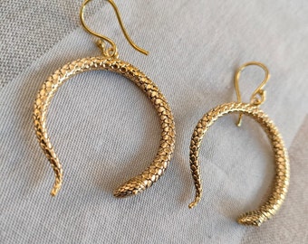 Dainty Snake Shaped Charm Dangle Drop Earrings