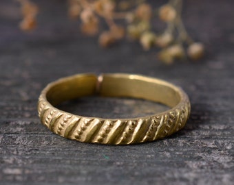 Dunne stapelbare koperen ringen, koperen ringen, stapelbare ringen, Midi-ring, gehamerde ringen, bands, artritisringen, handgemaakte sieraden, minimalistisch