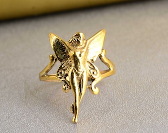 Beautiful gold ring with faerie fairy design