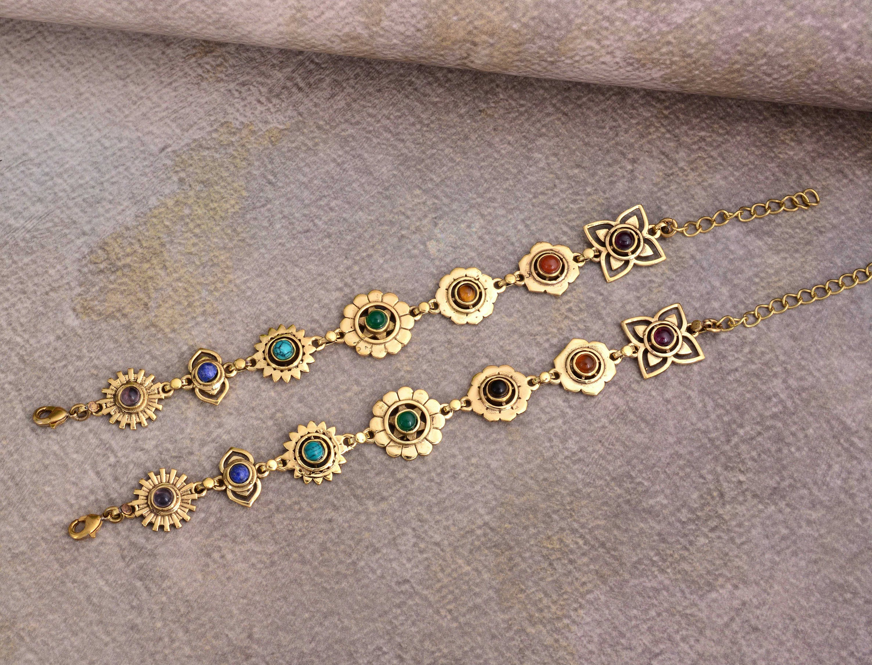Handmade 7 Chakras Charms Brass Bracelet with 7 Gemstones, Adjustable Length, Gift for Yogi, Sacred Geometry Jewelry, Healing Stones, Chakra