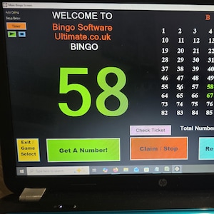 Könnte beinhalten: Ein Laptop-Bildschirm mit der Bingo Software Ultimate.co.uk, einer großen grünen Zahl 58, einem Zahlenraster von 1 bis 90 sowie Schaltflächen für Get A Number, Claim / Stop und Restart Game. Die Gesamtzahl der gezogenen Nummern ist 3.