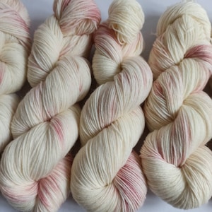 Sock yarn &quot;Mystique&quot; hand-dyed