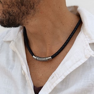 Geflochtene Halskette für urbane Männer, Leder Schmuck für Männer, Choker mit Silber Perle, Leder Halskette, Männer Geschenke, Leder Geschenk 1
