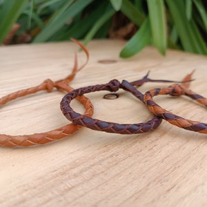 Leren knooparmband, handgevlochten enkelbandje, verstelbare armband, kwaliteitskalfsleer, rond gevlochten leer, cadeau voor mannen, vrouwen, kinderen