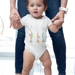 Baby Fishing Lures Onesie®, Fish Onesie®, Baby Onesie®,® Fishing Onesie® ,Boy Onesie®, Summer Onesie®, Baby Bodysuit imagem 7
