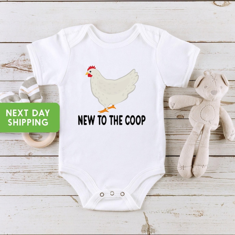 Grenouillère rigolote ferme®, grenouillère poulet®, cadeau poulet pour bébé, grenouillère rigolote poulet®, grenouillère ferme mignonne®, cadeau bébé ferme rigolote, cadeau bébé fermier image 2