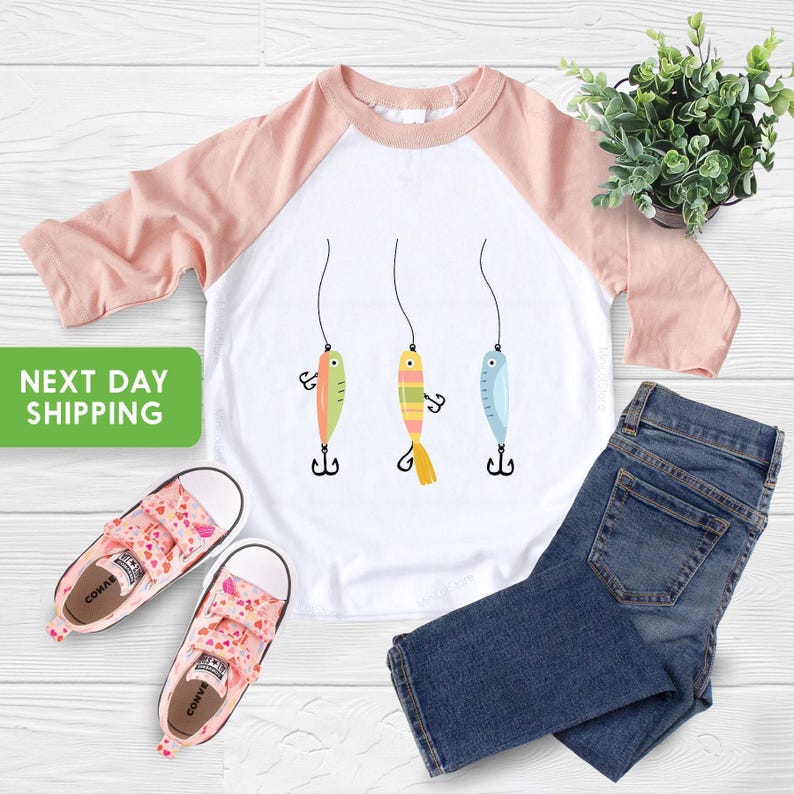 Baby Fishing Lures Onesie®, Fish Onesie®, Baby Onesie®,® Fishing Onesie® ,Boy Onesie®, Summer Onesie®, Baby Bodysuit imagem 4
