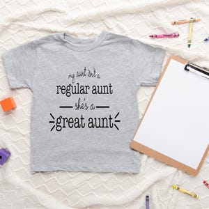 Great Aunt Baby Onesie®, My Aunt Isn't A Regular Onesie® For Baby, Great Aunt Bodysuit For Birthday, Birthday Baby Bild 3