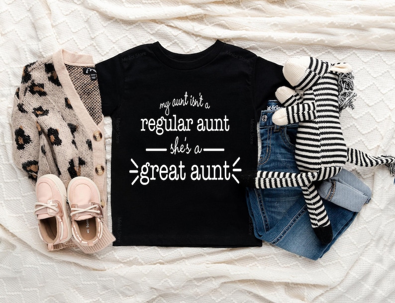 Great Aunt Baby Onesie®, My Aunt Isn't A Regular Onesie® For Baby, Great Aunt Bodysuit For Birthday, Birthday Baby Bild 5