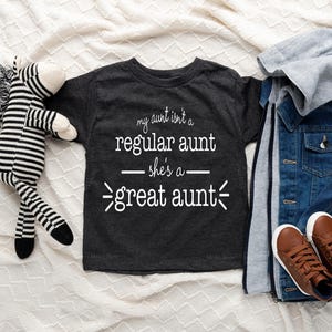 Great Aunt Baby Onesie®, My Aunt Isn't A Regular Onesie® For Baby, Great Aunt Bodysuit For Birthday, Birthday Baby Bild 4