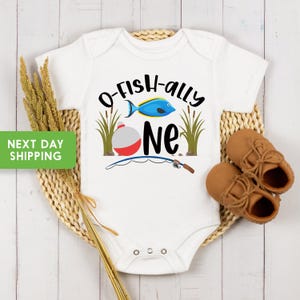 Fish Birthday Onesie®, Boys Fish Birthday Onesie®, Baby Boys 1st Birthday Onesie®, O-Fish-Ally One Smash Cake Outfit