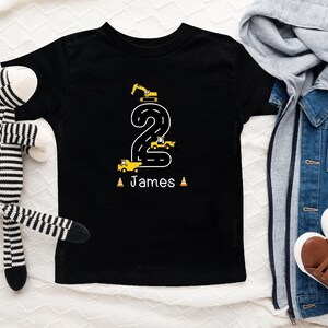 Chemise enfant personnalisée deuxième anniversaire de camions de construction, chemise anniversaire personnalisée, chemise deuxième anniversaire sur le thème de la construction pour garçons