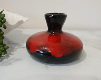 Handmade Red & Black Ceramic Vase – Modern Art Pottery, Gloss Finish