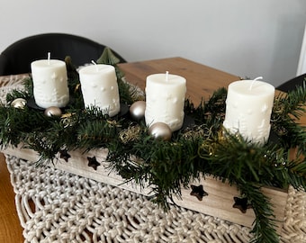 Advent wreath - Advent season - Winter - Christmas - December - Christmas - Christmas balls - Inspiration - Christmas candle - Stars