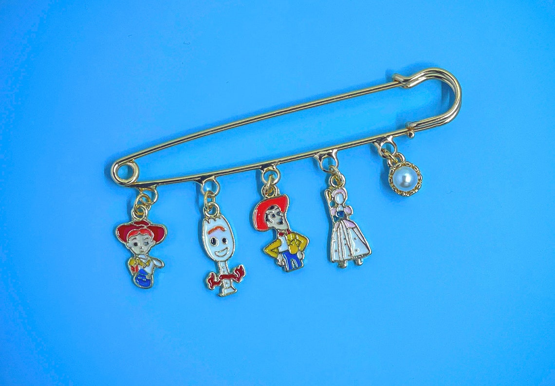 forky enamel pin