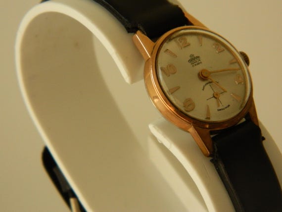 Vintage Cornavin Genève 17 Jewels Ladies Wristwatch – Swiss Made