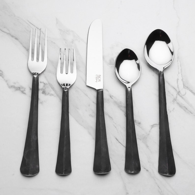 Ridge Burnt Black Flatware, 5-Pc. Place Setting image 3