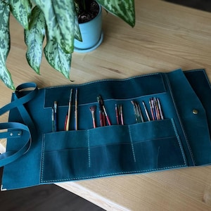Large BRUSH ORGANIZER, Leather paint brush holder, artist brush roll