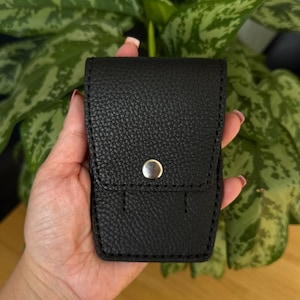 Custom manicure case,  Scissor sheath case, Leather scissors holder