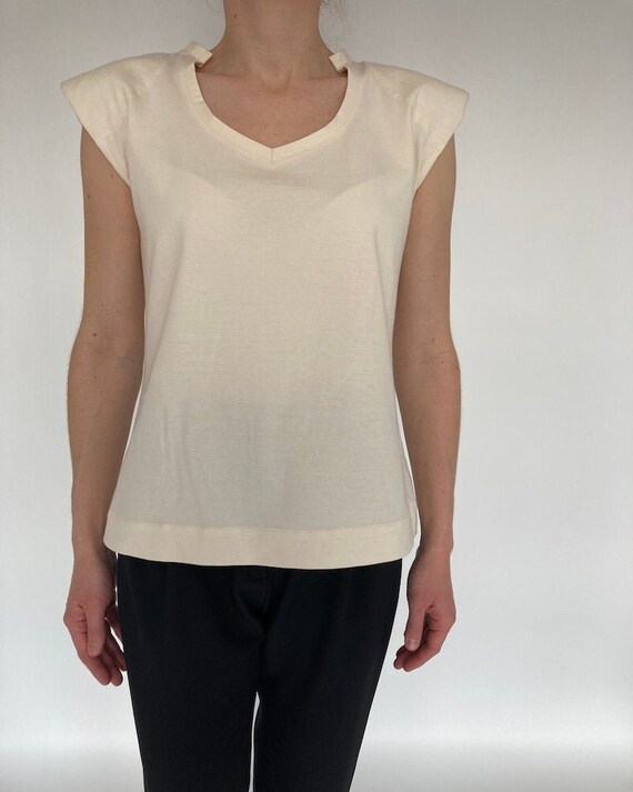 Beige shoulder pad t shirt new arrivals