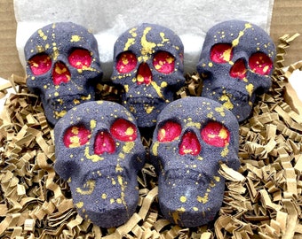 Skull Bath Bombs Gift Set - Raspberry Slush Scented, Vegan