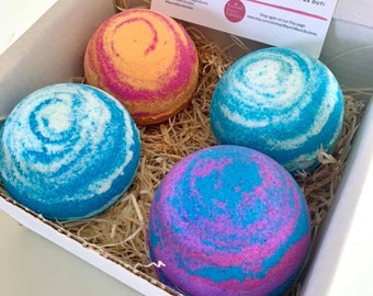 4x Large Bath Bomb Gift Set - Vegan, Organic, Summer, Self Care, Birthday Present, Custom Gift for Her, Round Bath Bombs, Gifts for Mum.