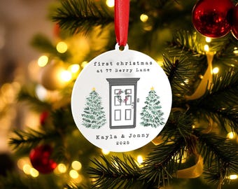 Personalisierte Weihnachtskugel Ornament Individuell bedrucktes Paargeschenk Neue Hausbesitzer Erstes Weihnachten im neuen Zuhause