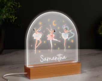 バレリーナ LED 子供用ナイトライト パーソナライズされたアクリルプレート 木製ベース カスタムキッズランプ ベッドサイドライト