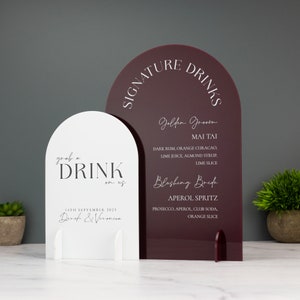 Small: White
Large: Burgundy