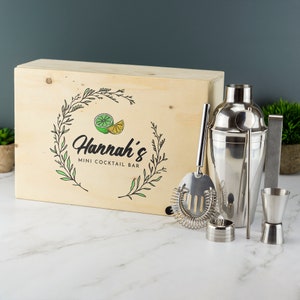 Personalisiertes Cocktail-Set Komplett mit individuell bedruckter Box Home Bar Enthusiasts Drink Set Design 1