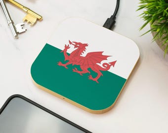 Welsh Flag Wireless Charger Wooden Wales Dragon Design Celtic Retro Desk Accessory Gift