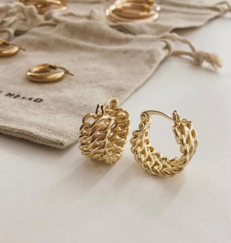 Small Hoop Earrings Medium Minimal Hoop Earrings Thick 18k Gold Hoop Earrings Huggie Gold Hoop Earrings