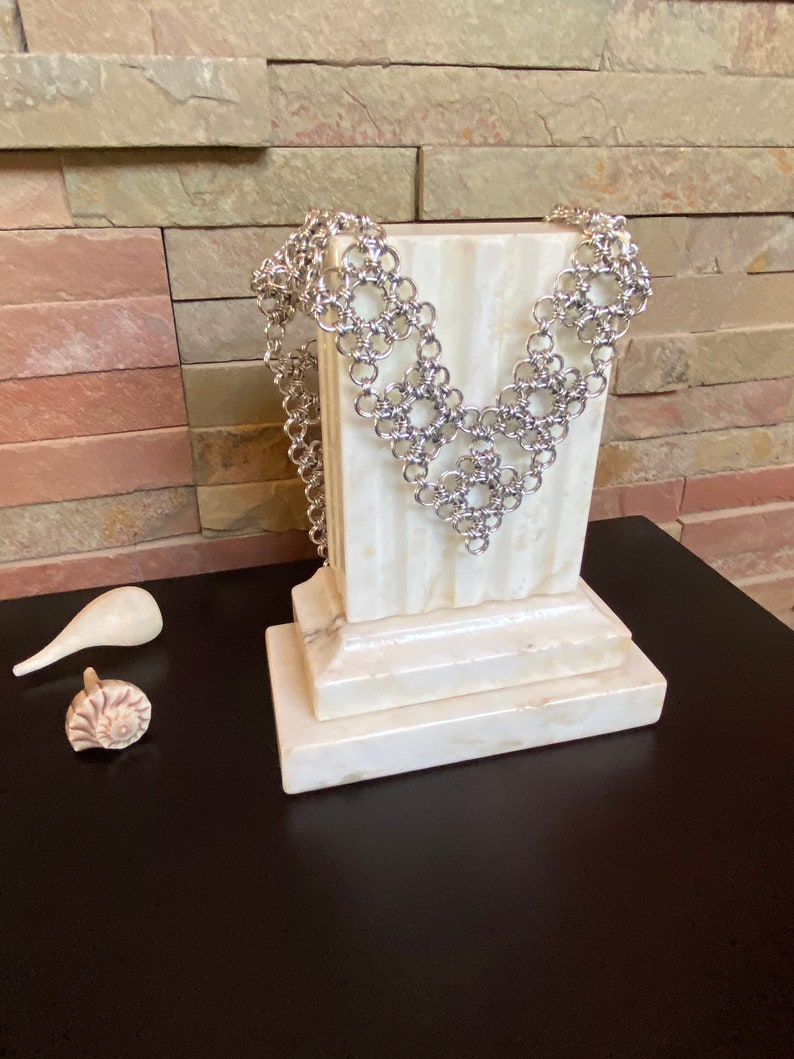 Japanese 12 in 2 V necklace