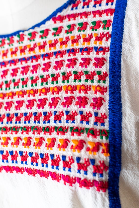 Embroidered Mexican Peasant Blouse // Cotton Musl… - image 3