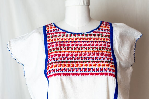 Embroidered Mexican Peasant Blouse // Cotton Musl… - image 2