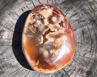 Flower Carnelian Palm Stone (5 oz)